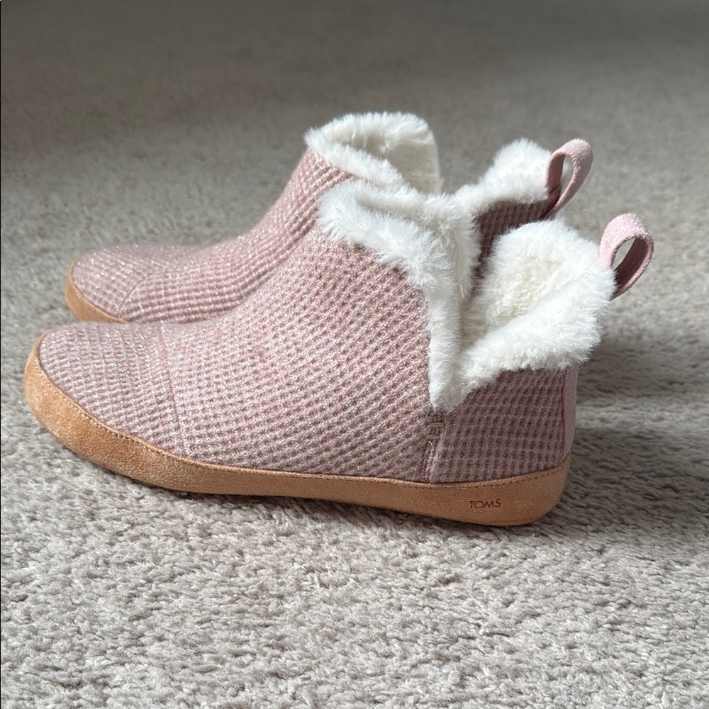 TOMS boots